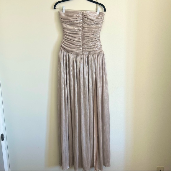 NWOT! Lovers and Friends Elia Gown in Champagne Metallic - Picture 5 of 6